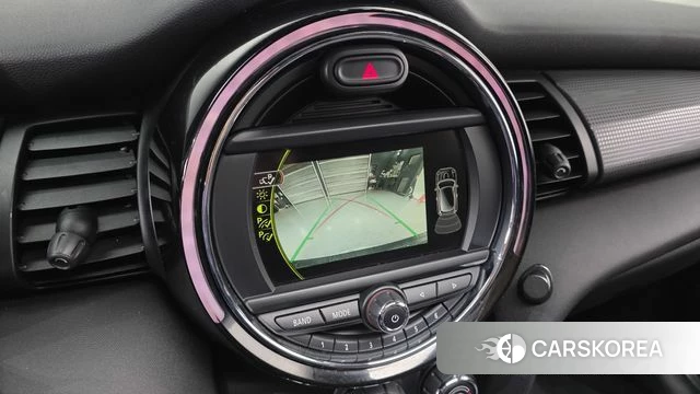 Mini Cooper D 2018 Темно-зеленый из Кореи, фото 5