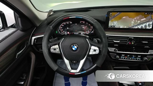 BMW 5 Series (G30) 2022 Белый из Кореи, фото 5