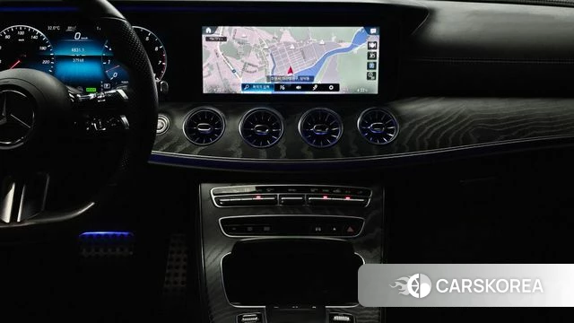 Mercedes-Benz E-Class W213 2021 Белый из Кореи, фото 5