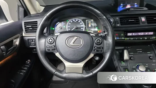 Lexus CT200h 2018 Белый из Кореи, фото 5