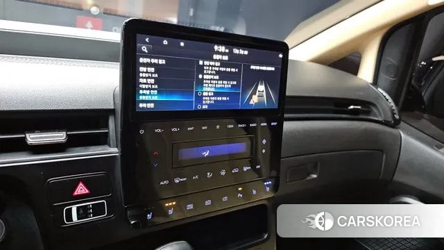 Hyundai Staria 2023 Черный из Кореи, фото 5