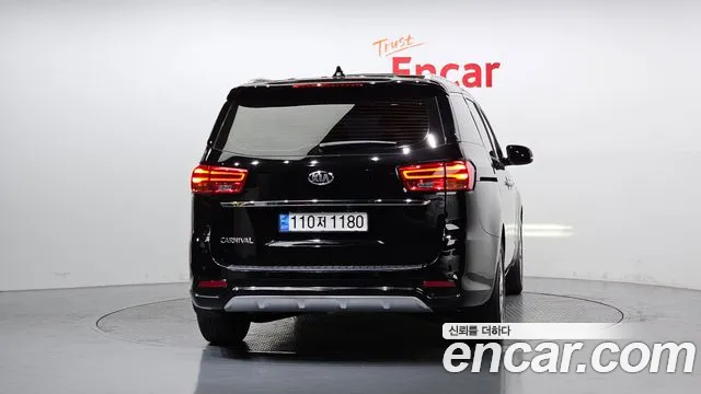 Kia The New Carnival id 2638671 из Кореи 5