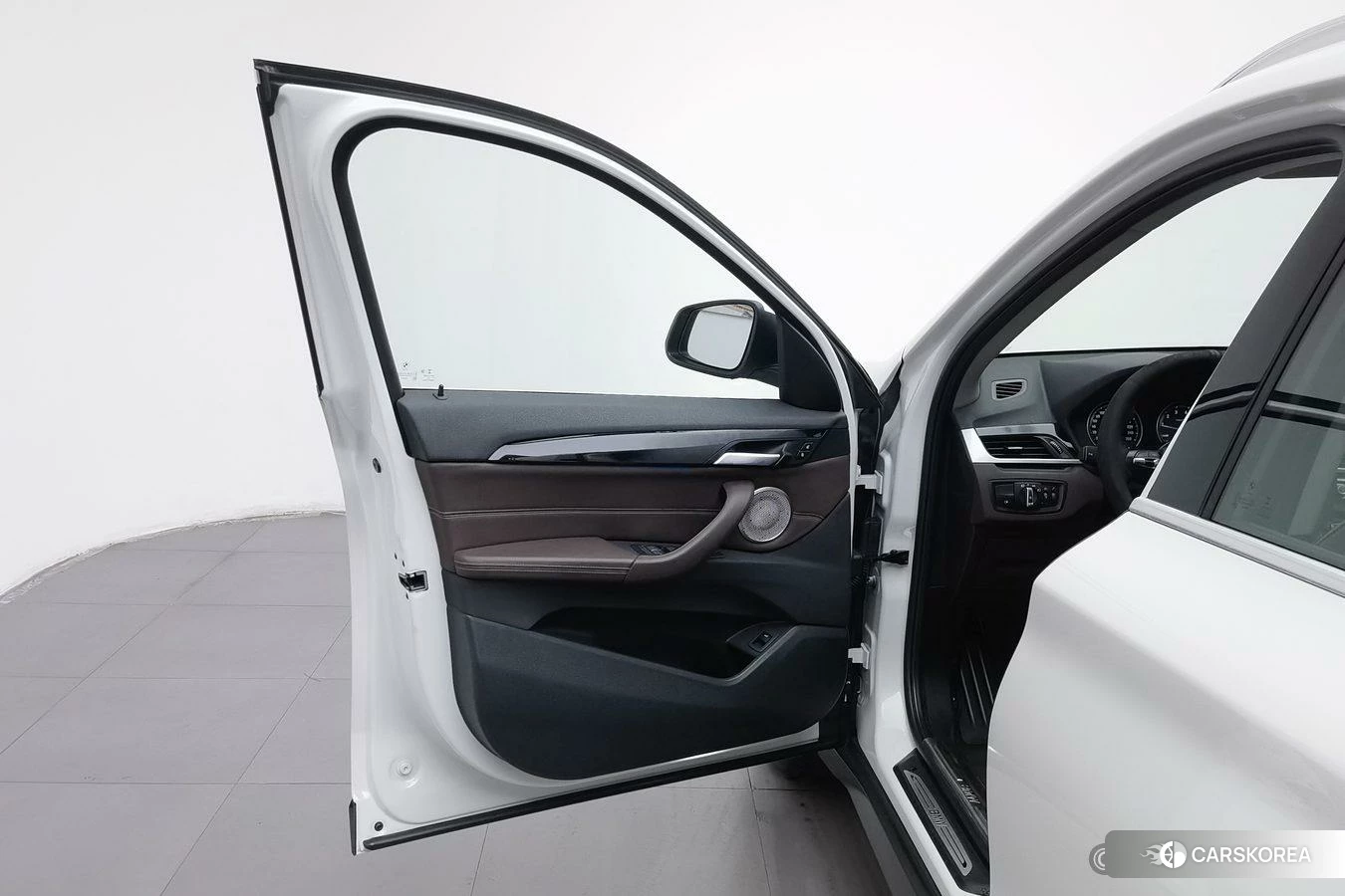 BMW X1 2020 Белый из Китая, фото 5