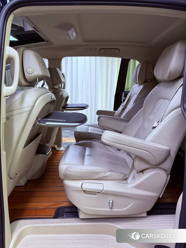Buick GL8 2023 Синий из Китая, фото 5