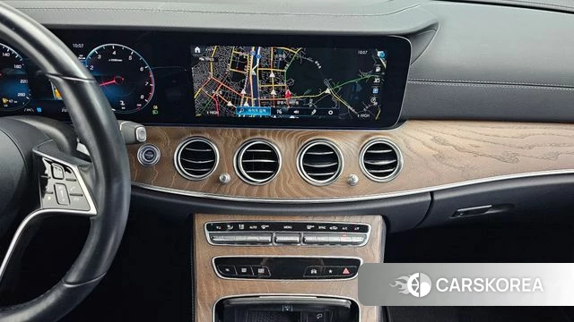 Mercedes-Benz E-Class W213 2021 Серый из Кореи, фото 5