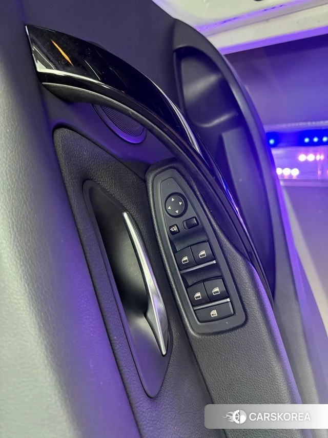 BMW 3 Series (F30) 2018 Белый из Кореи, фото 5