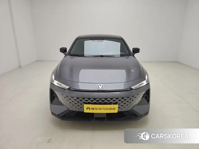 Chang'an UNI-V 2024 Темно-серый из Китая, фото 5