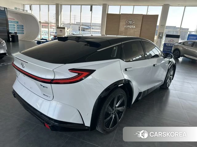 Toyota bZ5 2025 Белый из Китая, фото 5