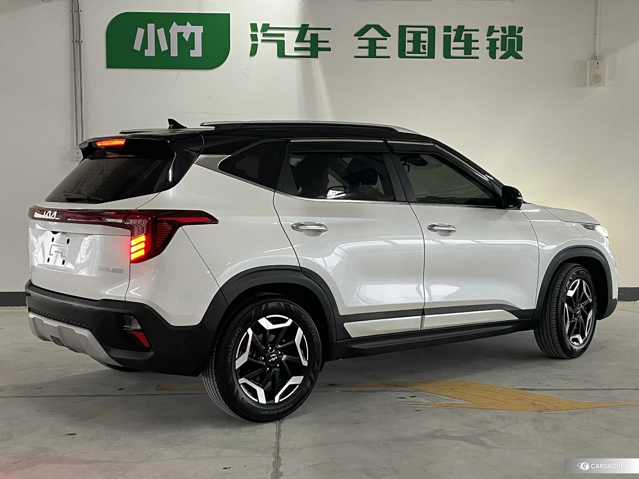 Kia Seltos 2023 Белый из Китая, фото 5