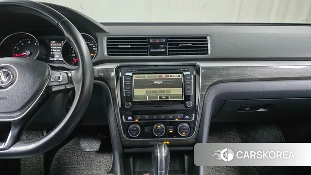 Volkswagen The New Passat 2018 Белый из Кореи, фото 5