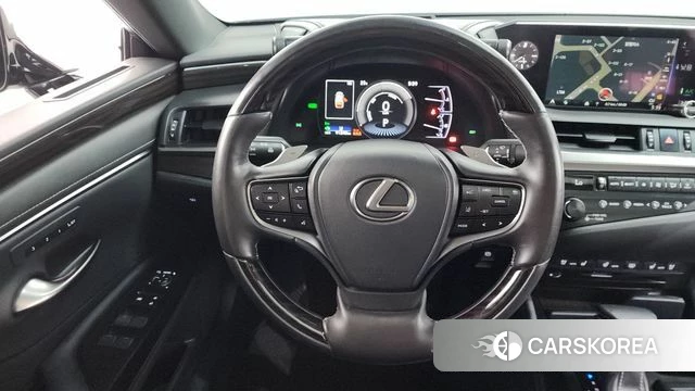 Lexus ES300h 7th generation 2018 Черный из Кореи, фото 5