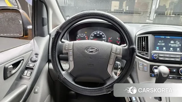 Hyundai The New Grand Starex 2021 Желтый из Кореи, фото 5