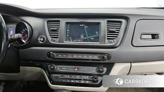Kia The New Carnival 2018 Черный из Кореи, фото 5