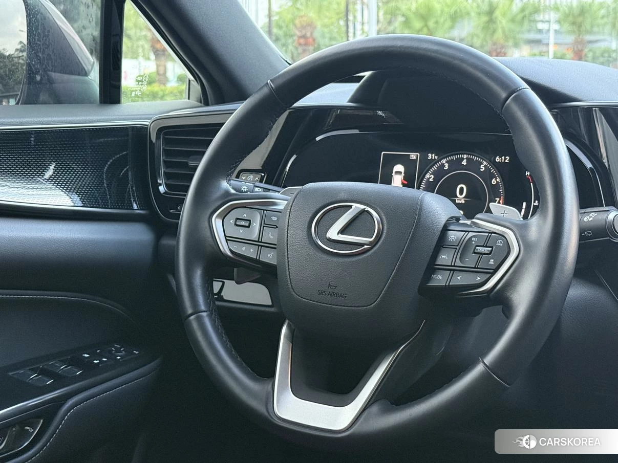 Lexus NX 2023 Серебристо-серый из Китая, фото 5