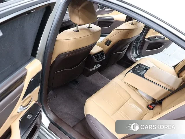 Lexus ES300h 7th generation 2021 Песочный из Кореи, фото 5