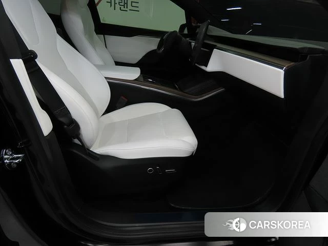 Tesla Model X 2023 Черный из Кореи, фото 5