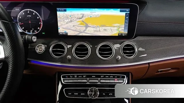Mercedes-Benz E-Class W213 2018 Белый из Кореи, фото 5