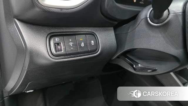 Hyundai Venue 2024 Белый из Кореи, фото 5