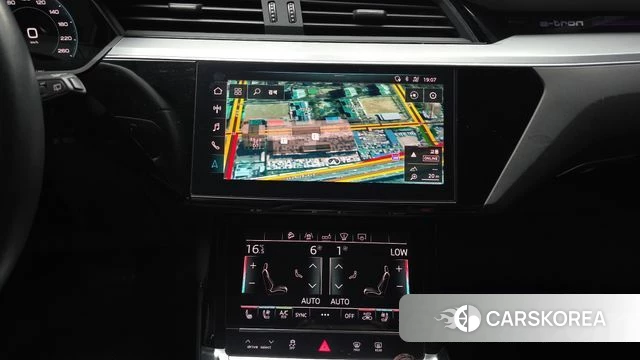 Audi e-Tron 2020 Белый из Кореи, фото 5