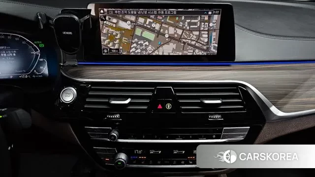 BMW 5 Series (G30) 2020 Белый из Кореи, фото 5