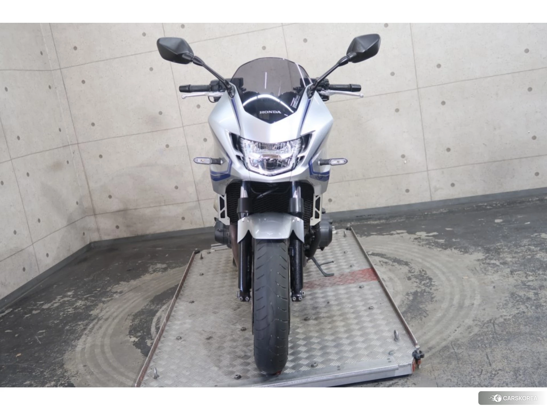 Проданный Honda CB1300SF BOLDOR ABS id 4184830 из Японии, фото 3