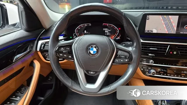 BMW 5 Series (G30) 2019 Белый из Кореи, фото 5