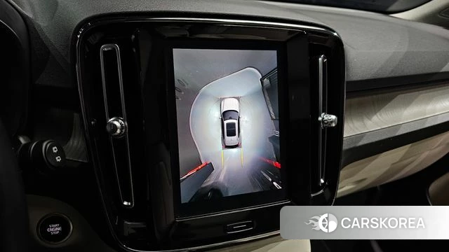 Volvo XC40 2023 Белый из Кореи, фото 5