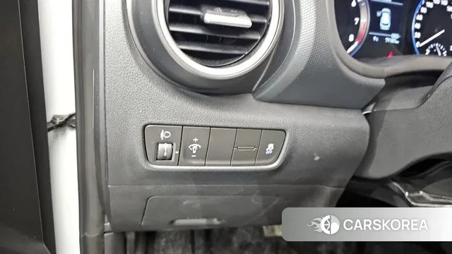 Hyundai Kona 2018 Белый из Кореи, фото 5