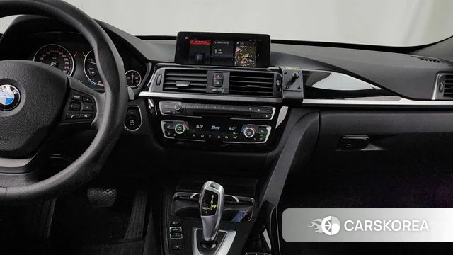 BMW 3 Series GT (F34) 2018 Белый из Кореи, фото 5