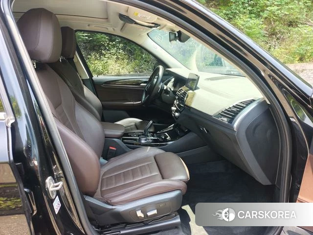 BMW X3 2021 Черный из Китая, фото 5