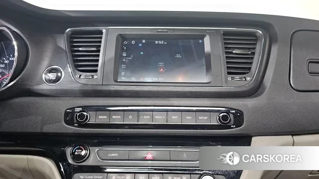 Kia The New Carnival 2018 Белый из Кореи, фото 5