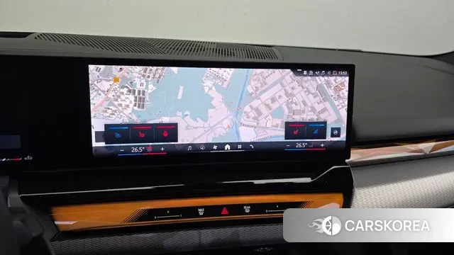 BMW 5 Series (G60) 2025 Серый из Кореи, фото 5