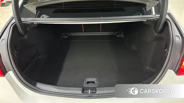 Mercedes-Benz C-Class W206 2023 Белый из Кореи, фото 5