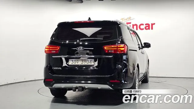 Kia The New Carnival 2019 Черный из Кореи, фото 5