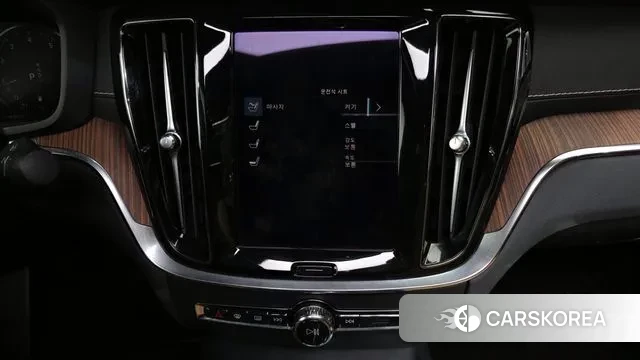 Volvo S60 3rd generation 2020 Белый из Кореи, фото 5