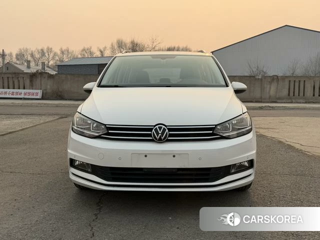 Volkswagen Touran L 2021 Белый из Китая, фото 5