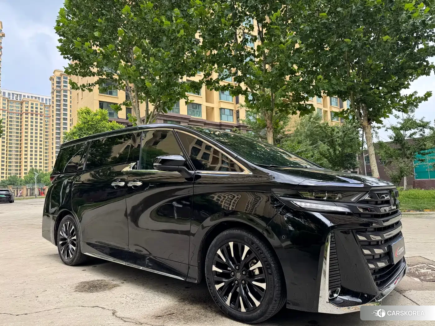 Toyota Vellfire 2024 Черный из Китая, фото 5