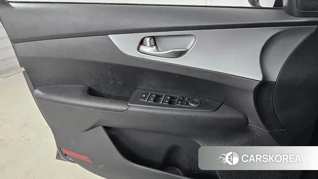 Kia The New K3 2nd generation 2021 Серый из Кореи, фото 5