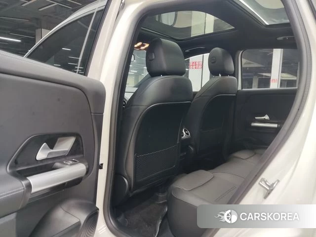Mercedes-Benz GLA 2022 Белый из Китая, фото 5