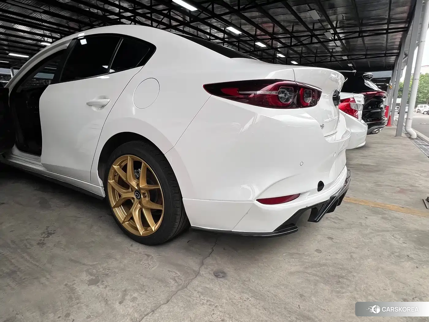 Mazda 3 2024 Белый из Китая, фото 5