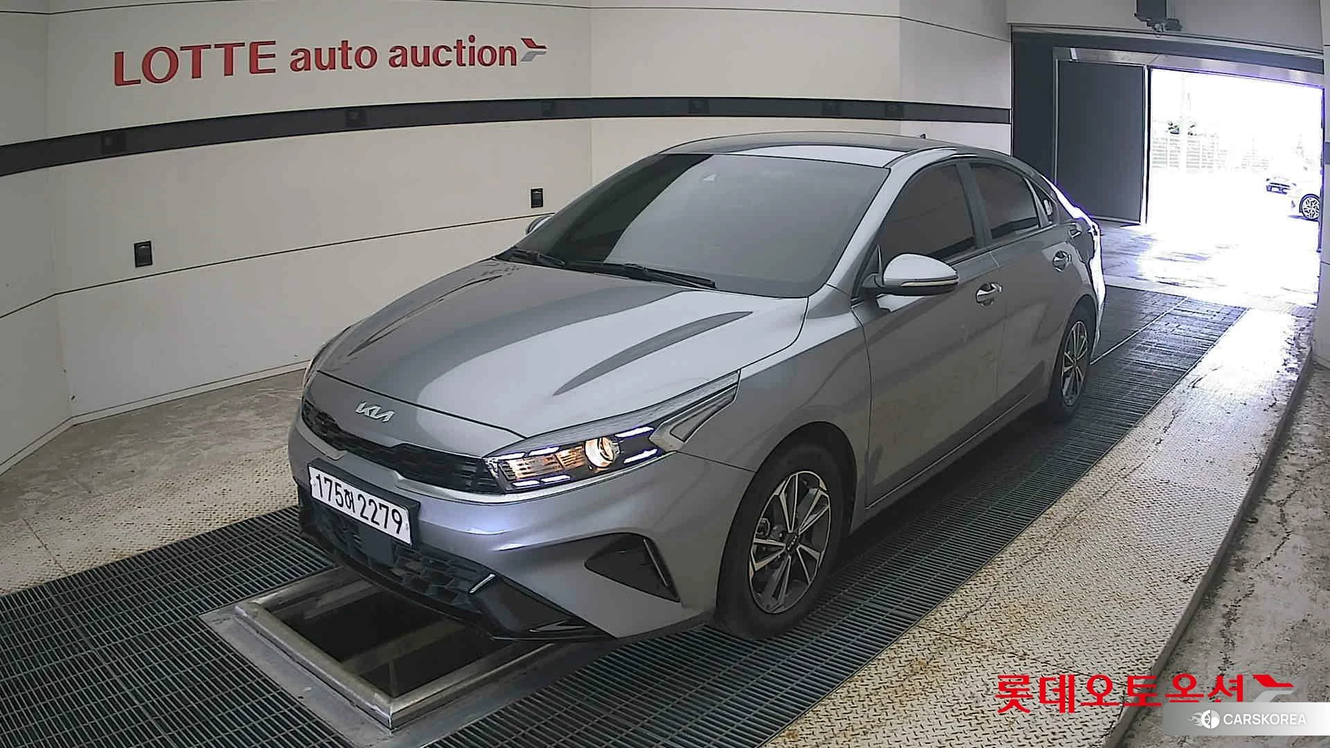Kia K3 2024 Steel Grey из Кореи, фото 5
