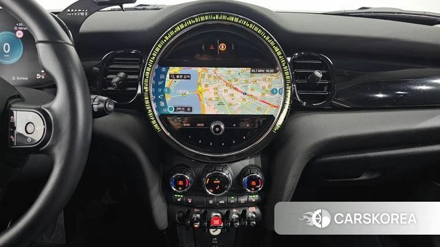 Mini Cooper 2022 Черный из Кореи, фото 5