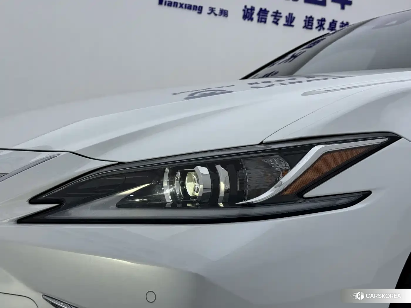 Lexus ES 2024 Белый из Китая, фото 5