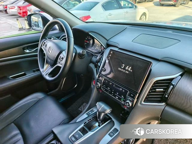 Honda Crown Road 2021 Белый из Китая, фото 5