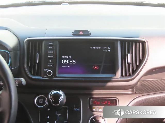 Kia The New Kia Ray 2023 Белый из Кореи, фото 5