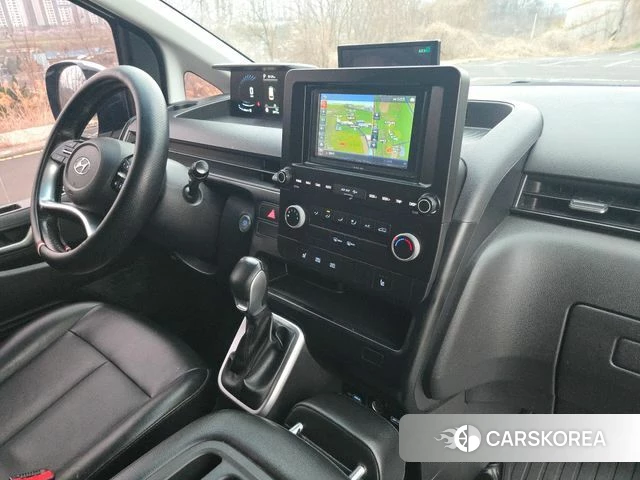 Hyundai Staria 2021 Белый из Кореи, фото 5