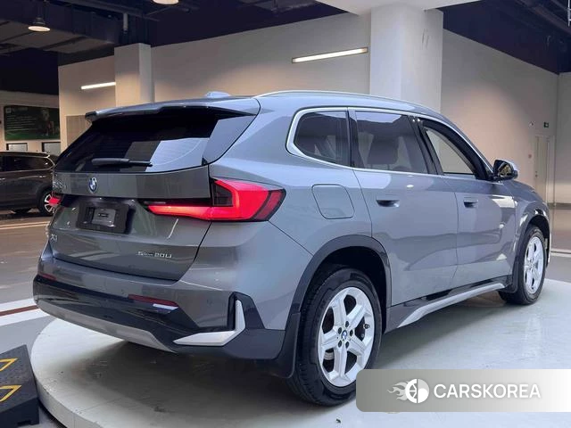 BMW X1 2023 Серебристо-серый из Китая, фото 5