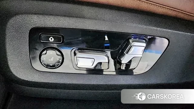 BMW X6 (G06) 2023 Белый из Кореи, фото 5