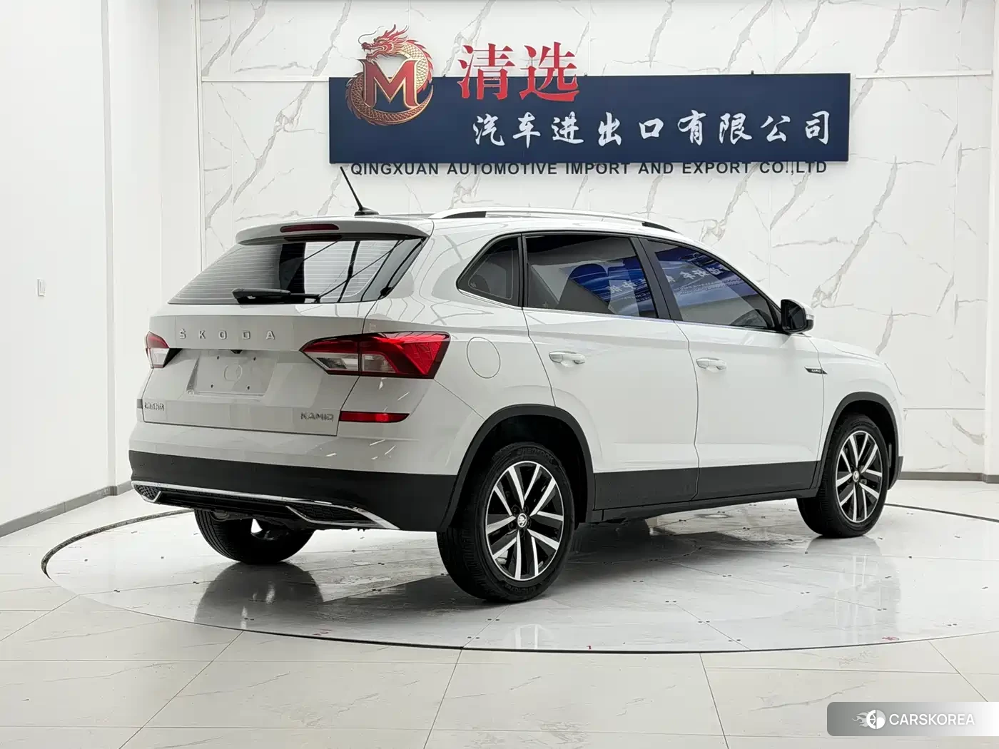 Skoda Komick 2023 Белый из Китая, фото 5
