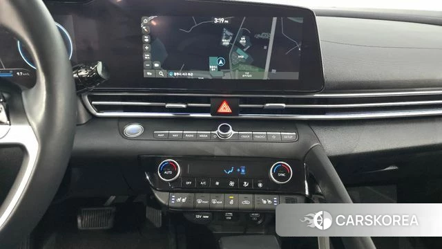 Hyundai Avante Hybrid (CN7) 2022 Белый из Кореи, фото 5